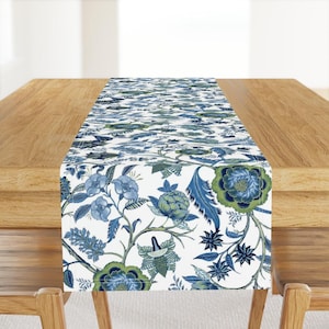 Blue Chintz Floral Table Runner - Retro 1970s Blue White Chinoiserie Regency Cotton Sateen Table Runner - Indian Chinoiserie by chrissyink