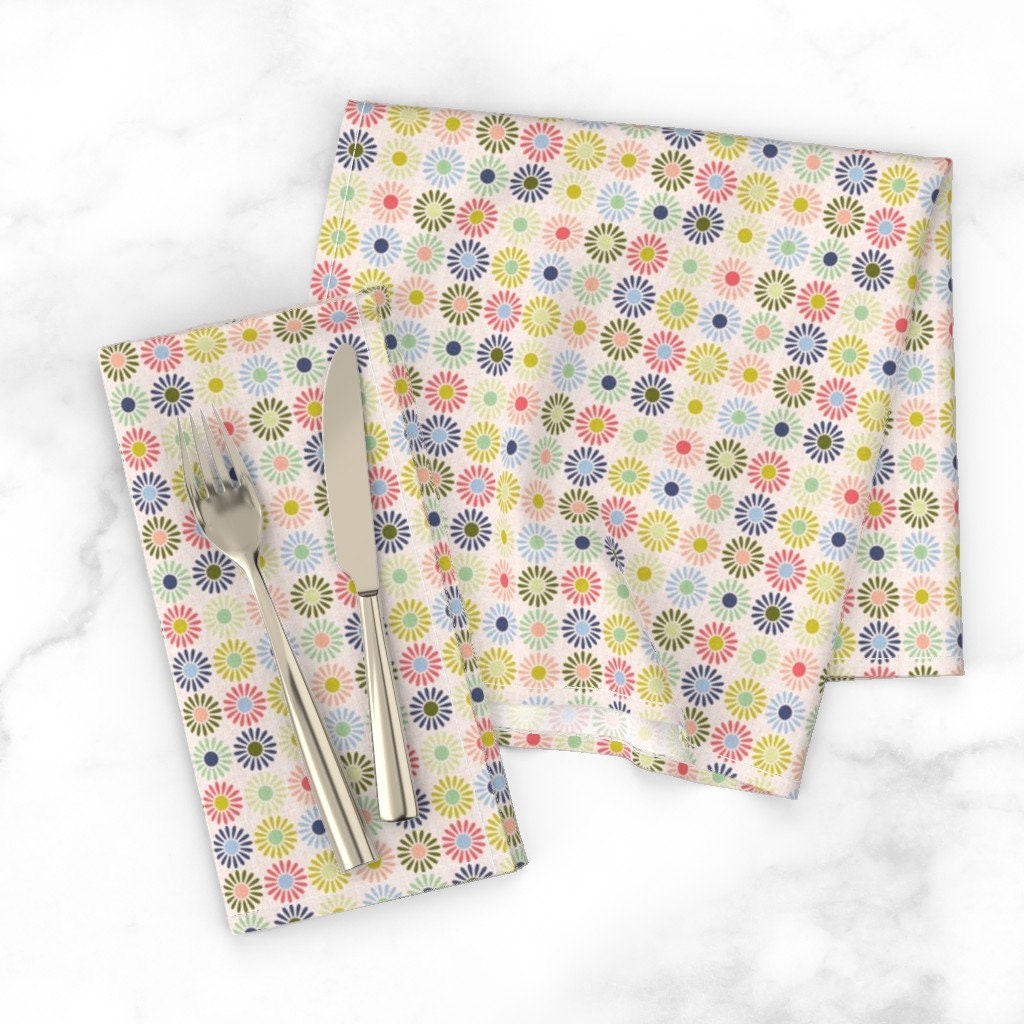 Discover 1970s Retro Daisy Spring Napkins