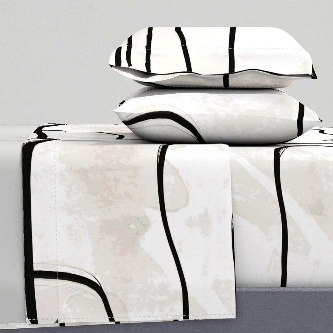 Abstract Sheet Set Urban Abstract Sheets - Graffiti by Etienne - Beige Black Cream White ...