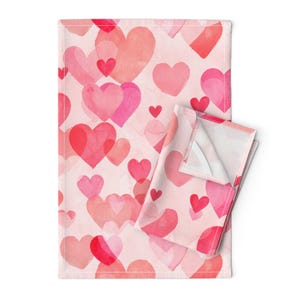 Ściereczki kuchenne walentynkowe (zestaw 2 sztuk) - akwarelowe serca od kimsa - Sweetheart Pink And Red Hearts Love Ściereczki kuchenne z bawełny lnianej od Spoonflower