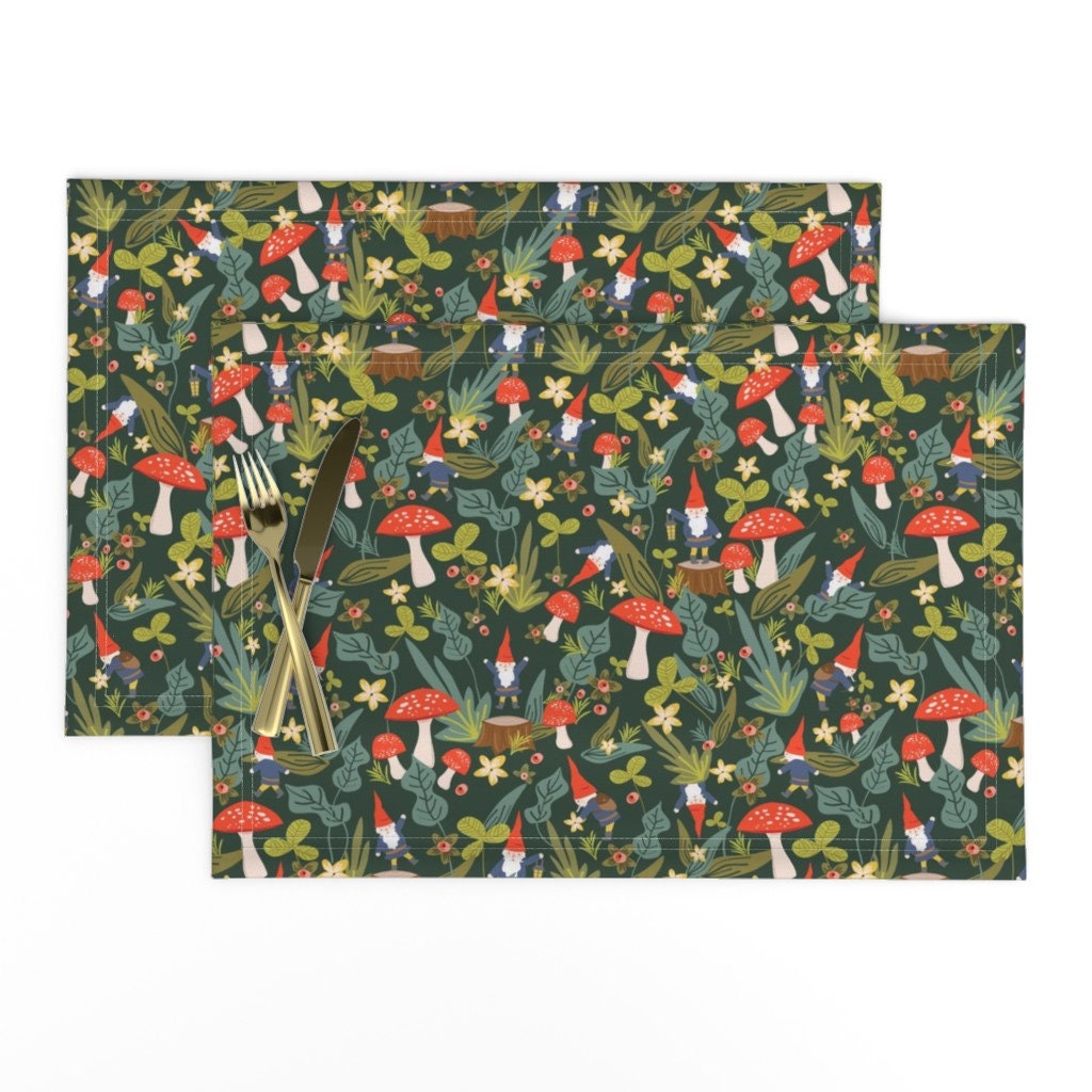 Whimsical Gnomes Placemats Set of 2 Gnomos de Bosque por Etsy