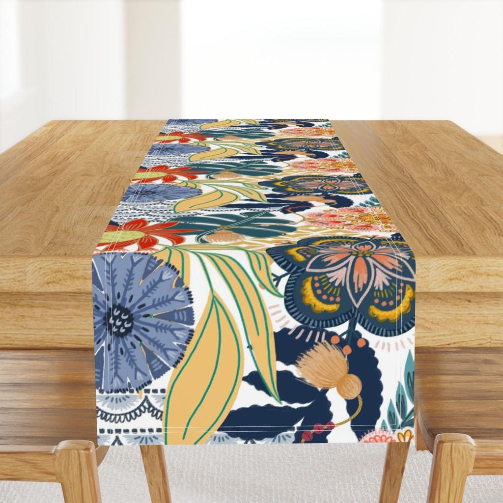 Sommerlicher Boho Tischläufer - Boho Tropic Blau von fineapple_Pair - Boho Floral Paradise Baumwoll Sateen Tischläufer von Spoonflower