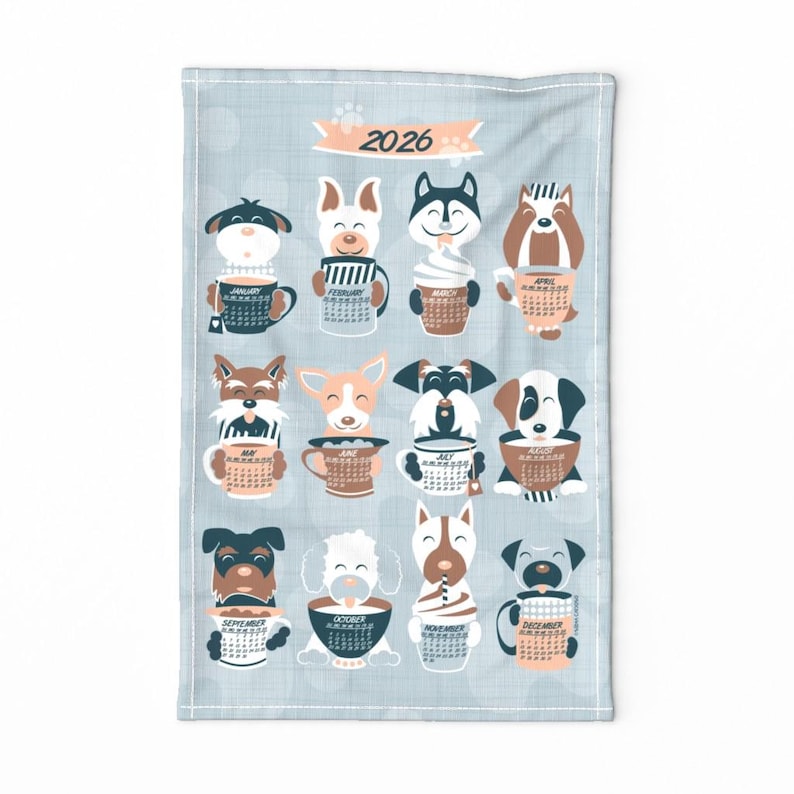 Asciugamano da cucina con calendario per cani 2026 - Ora del tè per cani e gatti 2026 di selmacardoso - Asciugamano da cucina in tela di cotone e lino con motivo a quarti di grasso per cani di Spoonflower immagine 1