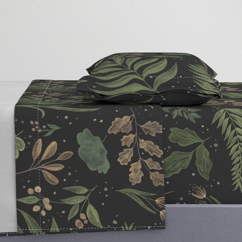 Moody Botanical Lakens - Dark Botanical Leaves by thestorysmith - Jumbo Garden Woodland katoensatijn lakenset beddengoed van Spoonflower afbeelding 6