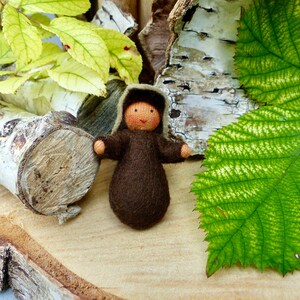 Enfant racine/enfant fleur pour la table saisonnière, poupée en feutre, figurine décorative pour la décoration saisonnière image 4