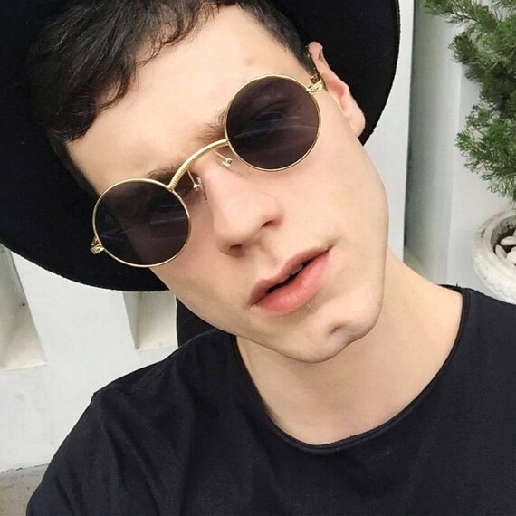 wide round sunglasses