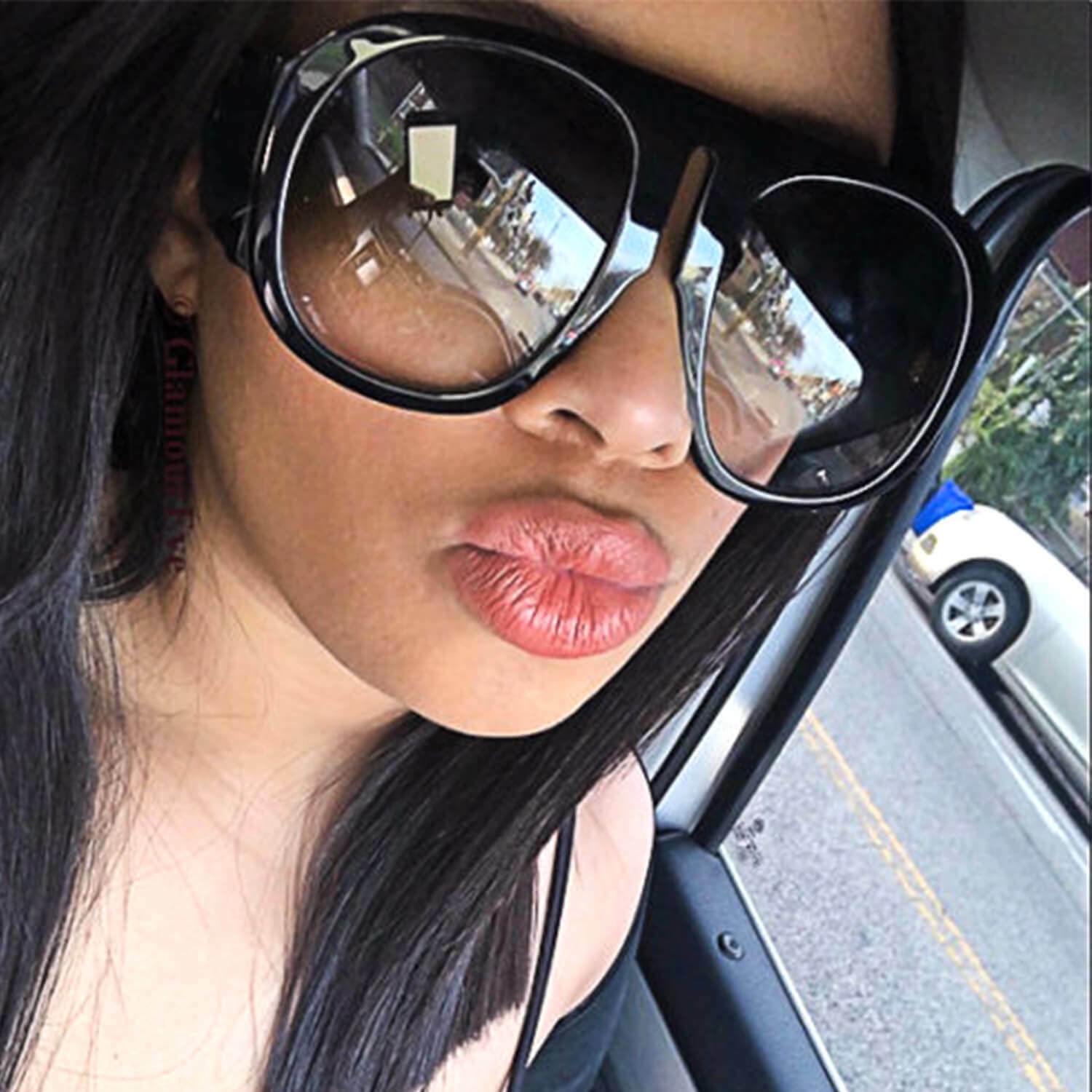 oversized aviator sunglasses