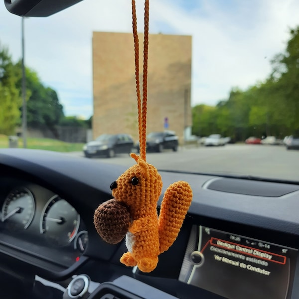 Squirrel with nuts car hanging cute bag charms Rear view mirror women's accessories forest animal plush crochet keychain backpack pendants