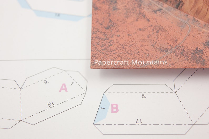 Australia's Uluru Easy Papercraft Mountain image 9