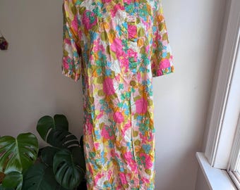 Vestido CAFTÁN floral de verano hecho a mano, años 60 y 70, modelo abrigo Muumuu con bolsillo, bata de señora Roper