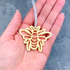 acrylic bee ornament for nature wildlife lovers