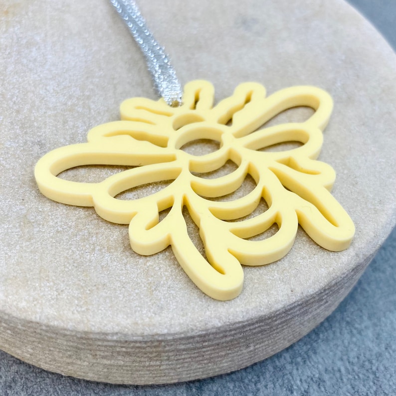 acrylic bee ornament spring summer decoration