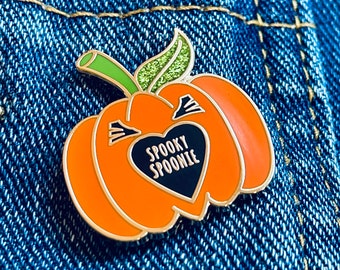 Spooky Spoonie Pumpkin - Awareness pin