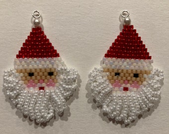 Digital Pattern. Santa is Coming to Town Earrings Pattern using Peyote, Brick Stitch, and loop fringe. Great Holiday Gift. Stud or Wire.