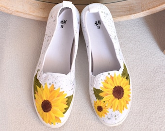 Sunflower Painted Sneakers, Custom Vans Shoes with Yellow Flowers, Handpainted Floral Cottagecore Slip on Shoes for Women, Boho Tennis Shoes