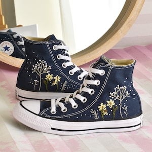 Wildflowers Embroidered Converse High Tops. Custom Sneakers with Daisies & Achilea Flower, Mothers Day Gift. Authentic brands shoes.