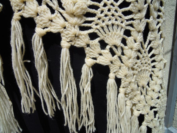 Lace shawl, Shawl with fringes, Triangular shawl,… - image 9