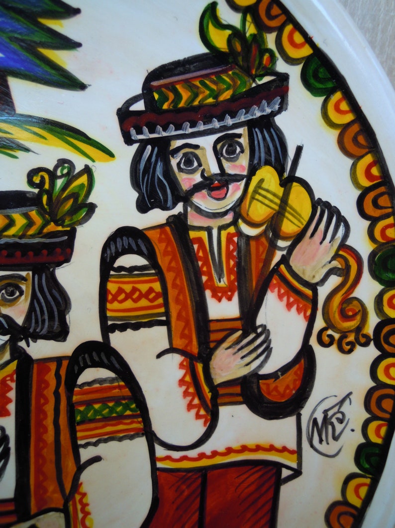 Wall plate Hutsul musicians Ukrainian souvenir