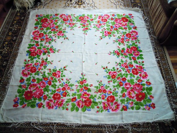 Large Woolen shawl with Fringes