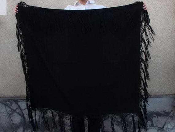 Black shawl, Shawl with Fringe, Womens shawl, Wool