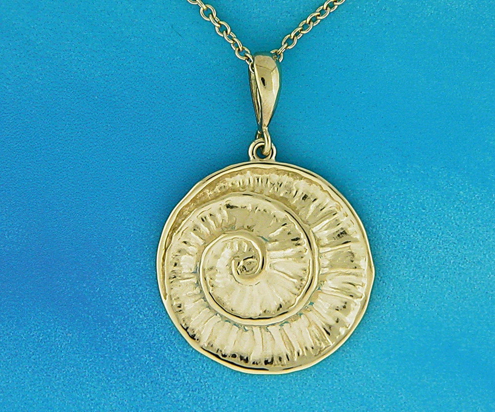 Solid Gold Medallion Pendant 14k Spiral Circle Pendant Etsy