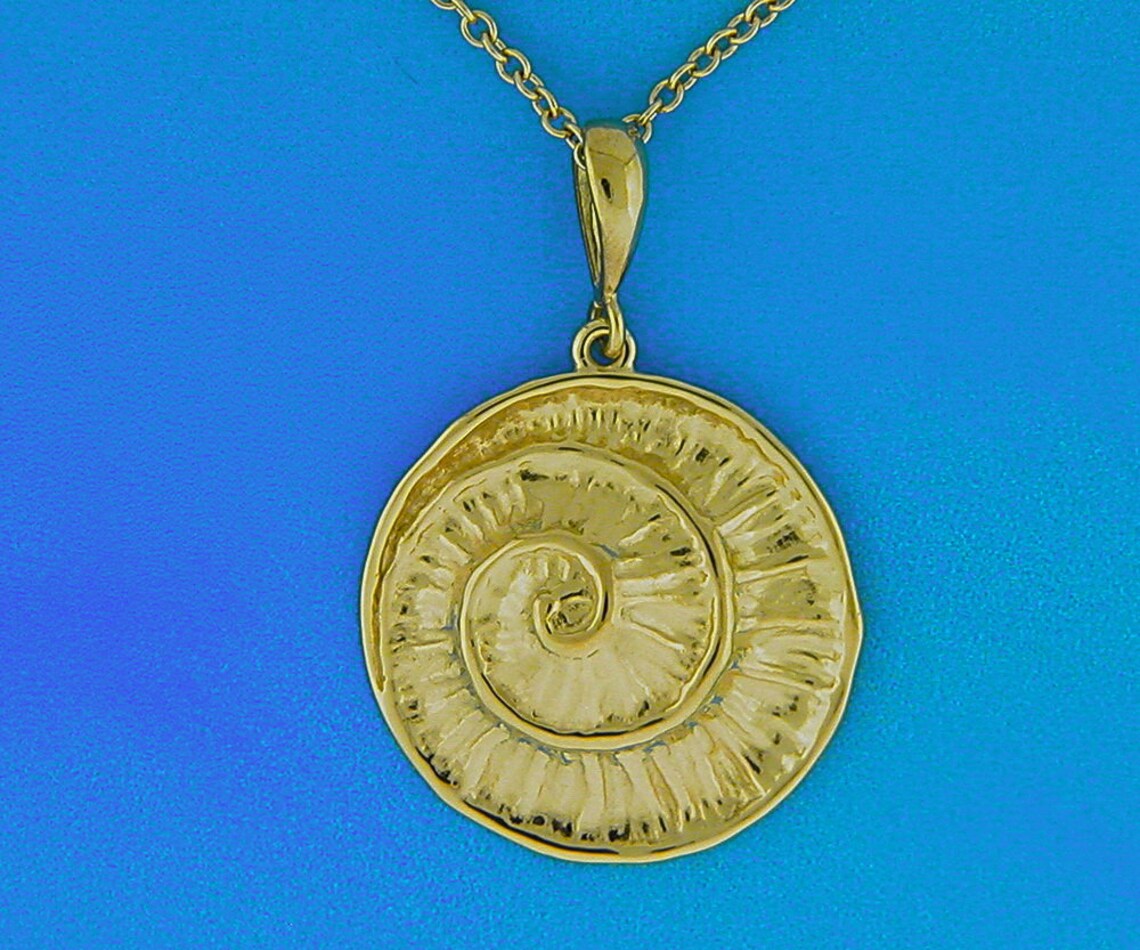 Solid Gold Medallion Pendant 14k Spiral Circle Pendant Etsy