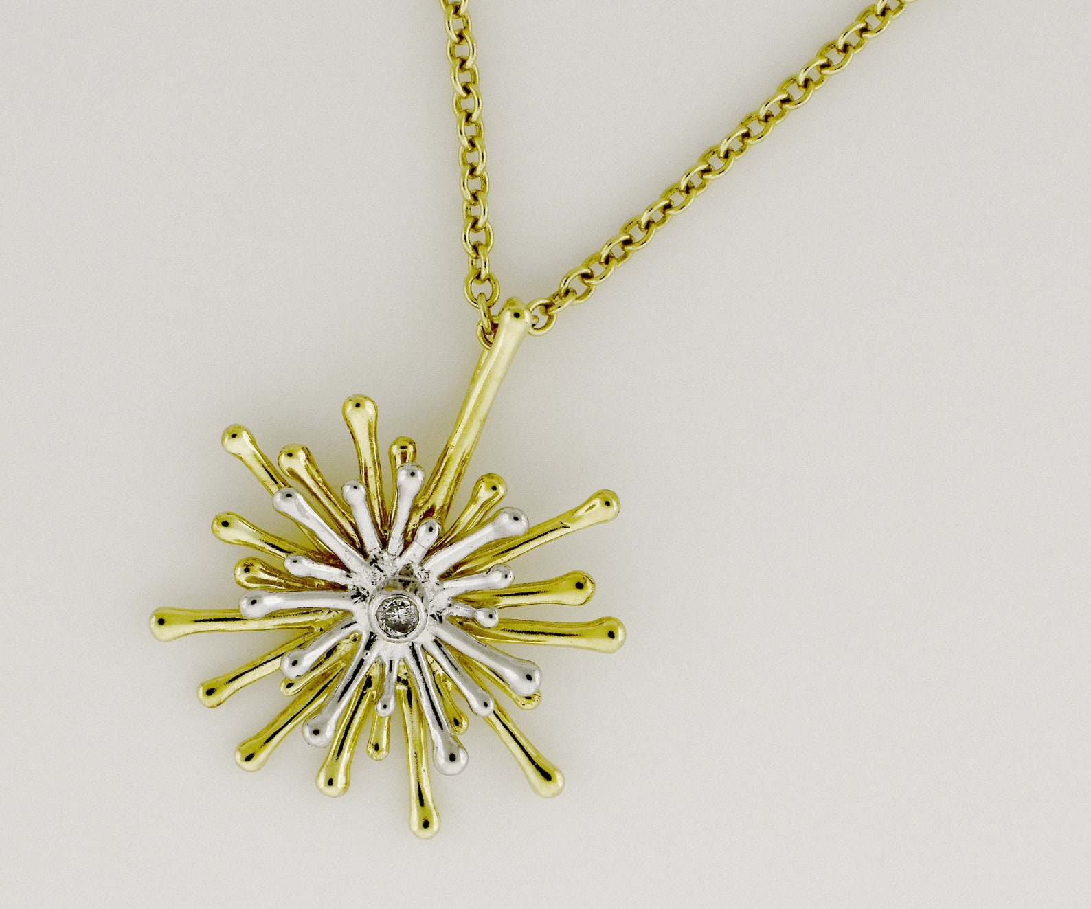 Starburst necklace gold Clearance