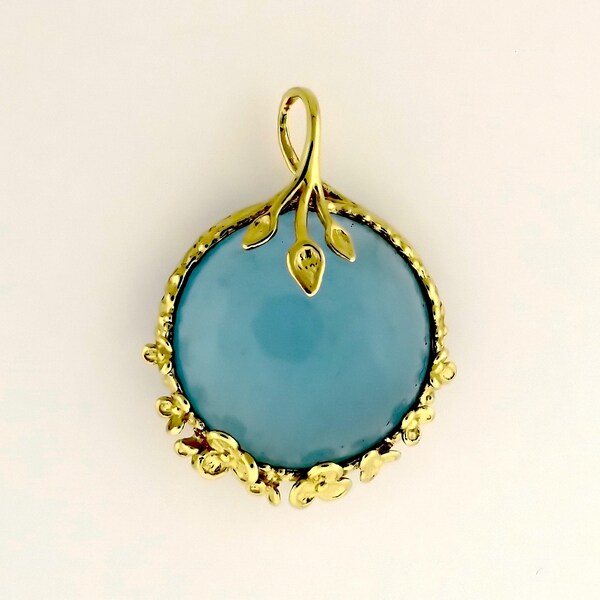 Milky Aquamarine Pendant, Solid 14K Gold Blue Stone Flower Wreath Charm