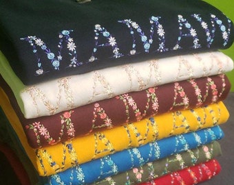 Personalized Embroidered Floral Sweatshirt, Custom Name Flower Font Crewneck, Aesthetic Sweatshirt, Custom Gift for Her, Minimal Embroidery