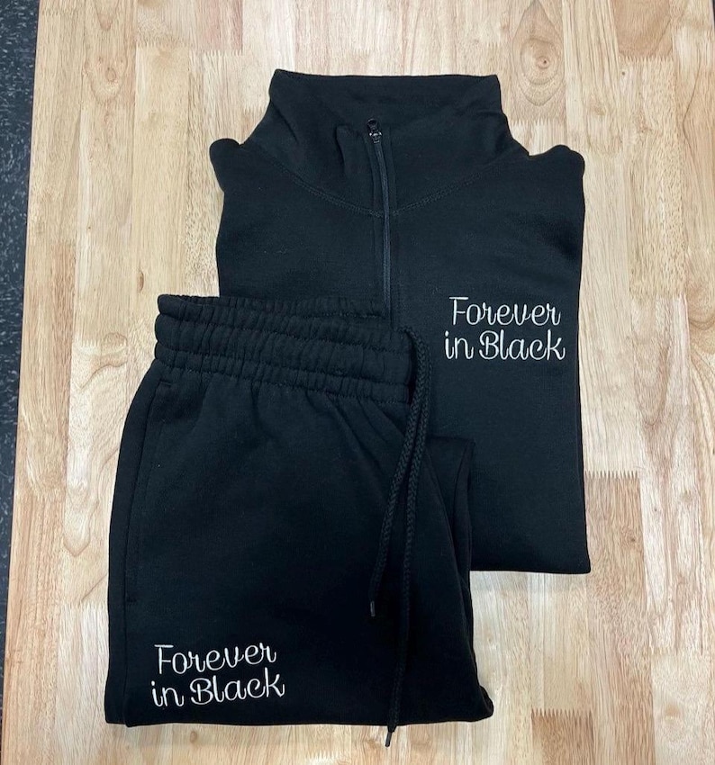 Broderade mjukisbyxor med personligt tryck, Joggingbyxor med personlig logotyp, Träningsbyxor med namn, Matchande setbyxor, Unisex loungebyxor bild 16