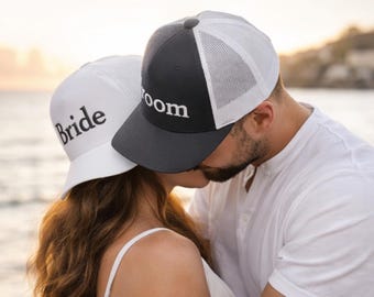 Braut- und Bräutigamhüte, individuell bestickte Paarhüte, Hochzeitshüte, Hüte für den Junggesellinnenabschied, Flitterwochenhüte, personalisierte Hochzeitsgeschenke