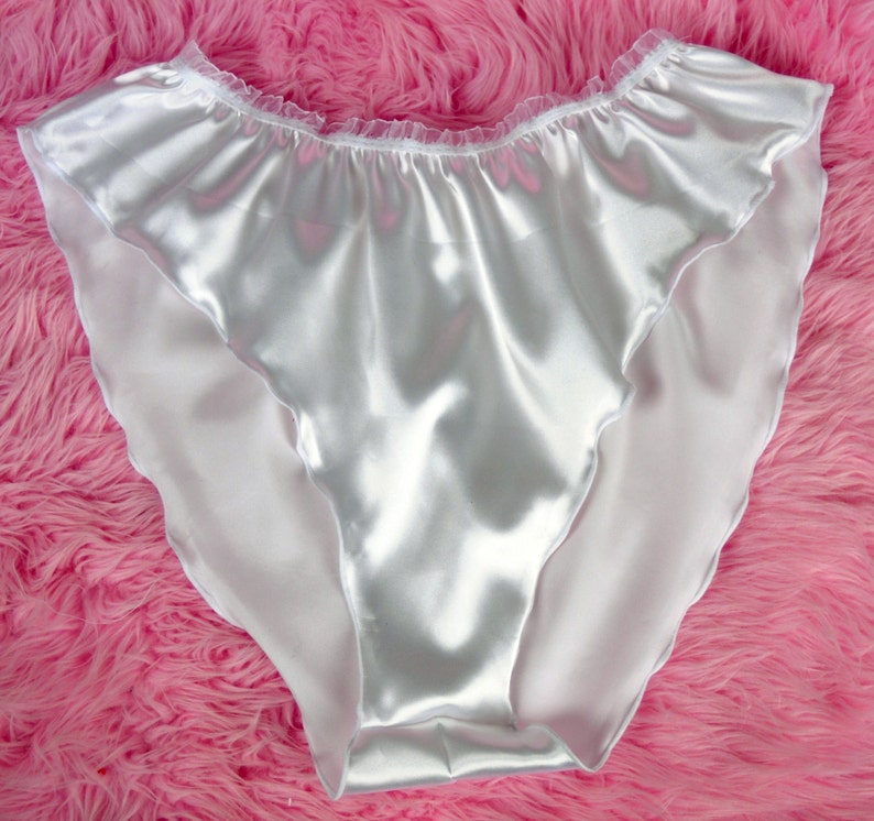 VTG style Silky Smooth soft White satin shiny wetlook ladies high cut flutter tap panties Slip L XL 26-44' 