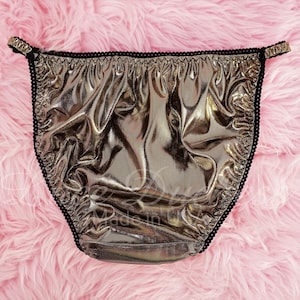 Bikini con stringhe stile vintage TUTTO nylon trasparente Tricot mutandine Sissy lucide rosa caldo per uomo sz M L - Italia