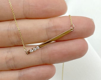 14K 3 Diamond Bar Necklace / Diamond Necklace / Bar Necklace / Bar Pendant / Simple Necklace / Everyday Necklace / Yellow Gold