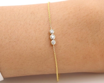 14K 3 Diamond Bezel Bracelet / Yellow Gold / Diamond Bracelet / Bezel Bracelet / Simple Bracelet / Everyday Bracelet / Birthday Gift