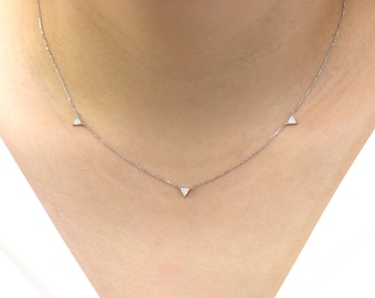 14K 3 Triangle Diamond Choker Necklace / Triangle Necklace / Choker Necklace / Diamond Necklace / Simple Necklace / White Gold
