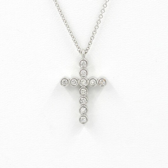 Diamond Cross Pendant Necklace/0.3ct 
