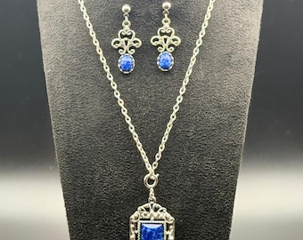 Vintage Sarah Coventry Roman Holiday Silver Tone Reversible Pendant and Earrings