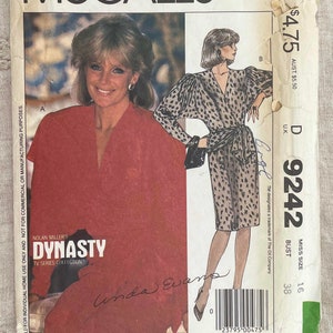 Linda Evans Dynasty Schulterpolster