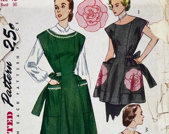 Simplicity 3717 - 1950s Housedress and Apron Pattern with large Rose Transfer - Size 12 (30") - Uncut (FF)