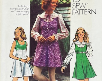 Simplicity 5424 - 1970s Mini Jumper Dress and large Collar Blouse Pattern - Size 8 (31.5") - Uncut (FF)