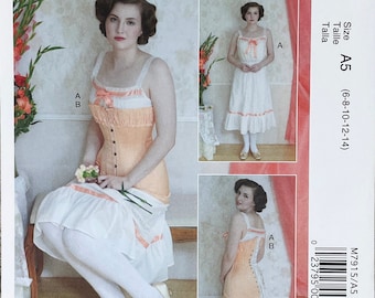 McCall's 7915 - Edwardian Corset and Chemise Pattern - Size 6-14 (30.5-36") - Uncut (FF)