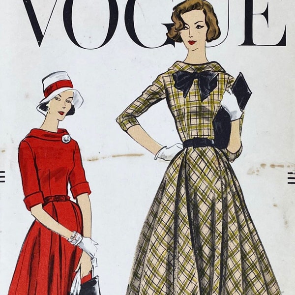 Vogue 9254 - Rare 1950s Rolled Collar Circle Skirt Dress Pattern - Size 10 (31") - Cut