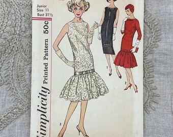 Simplicity 2692 - 1950s Drop-Waist Mermaid Sheath Dress Pattern - Size 11 (31.5") - Uncut (FF)