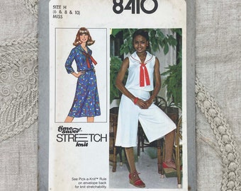 Simplicity 8410 -  1970s Sailor Top, Skirt and Culottes Pattern - Size 6-10 (30.5-32.5") - Uncut (FF)