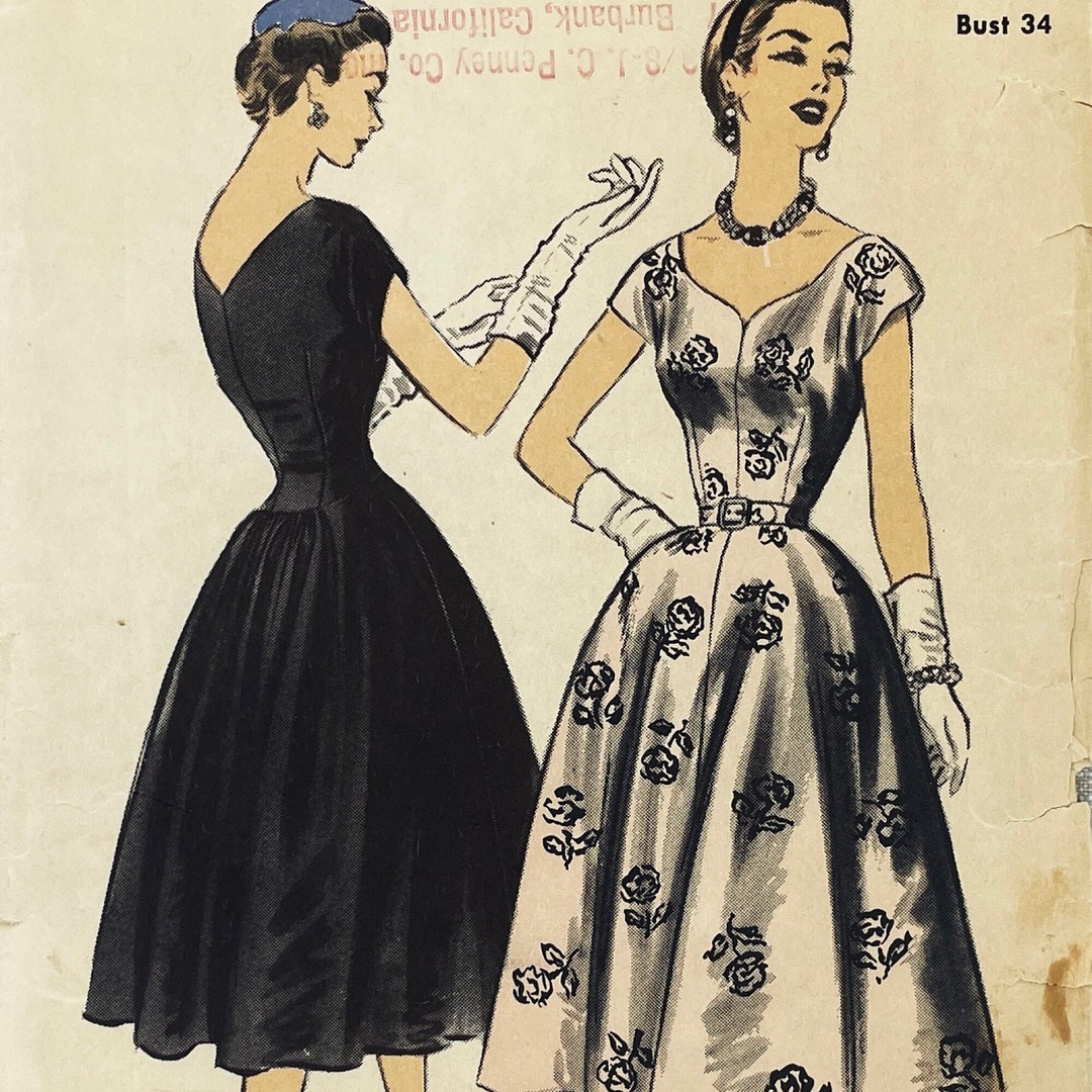 1950's Advance Notched Neckline Dress with Short or 3/4 Sleeve Pattern - Bust 36