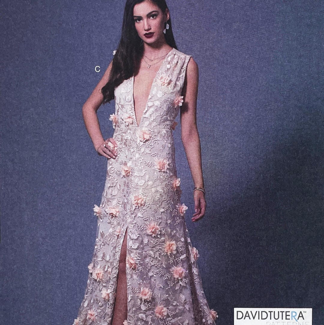 Pattern 7927 Mccall's 7927 David Tutera Evening Gown With Deep Plunge and Train ...