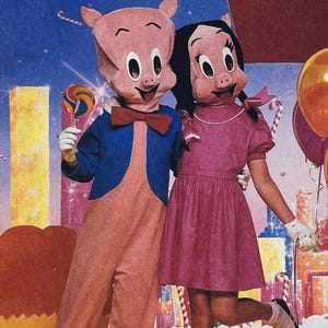 Patrón de disfraz infantil McCall's 2746 de Porky Pig y Petunia Pig de los Looney Tunes de los años 80 - Tallas 6-8 (25-27") - Sin cortar (FF)