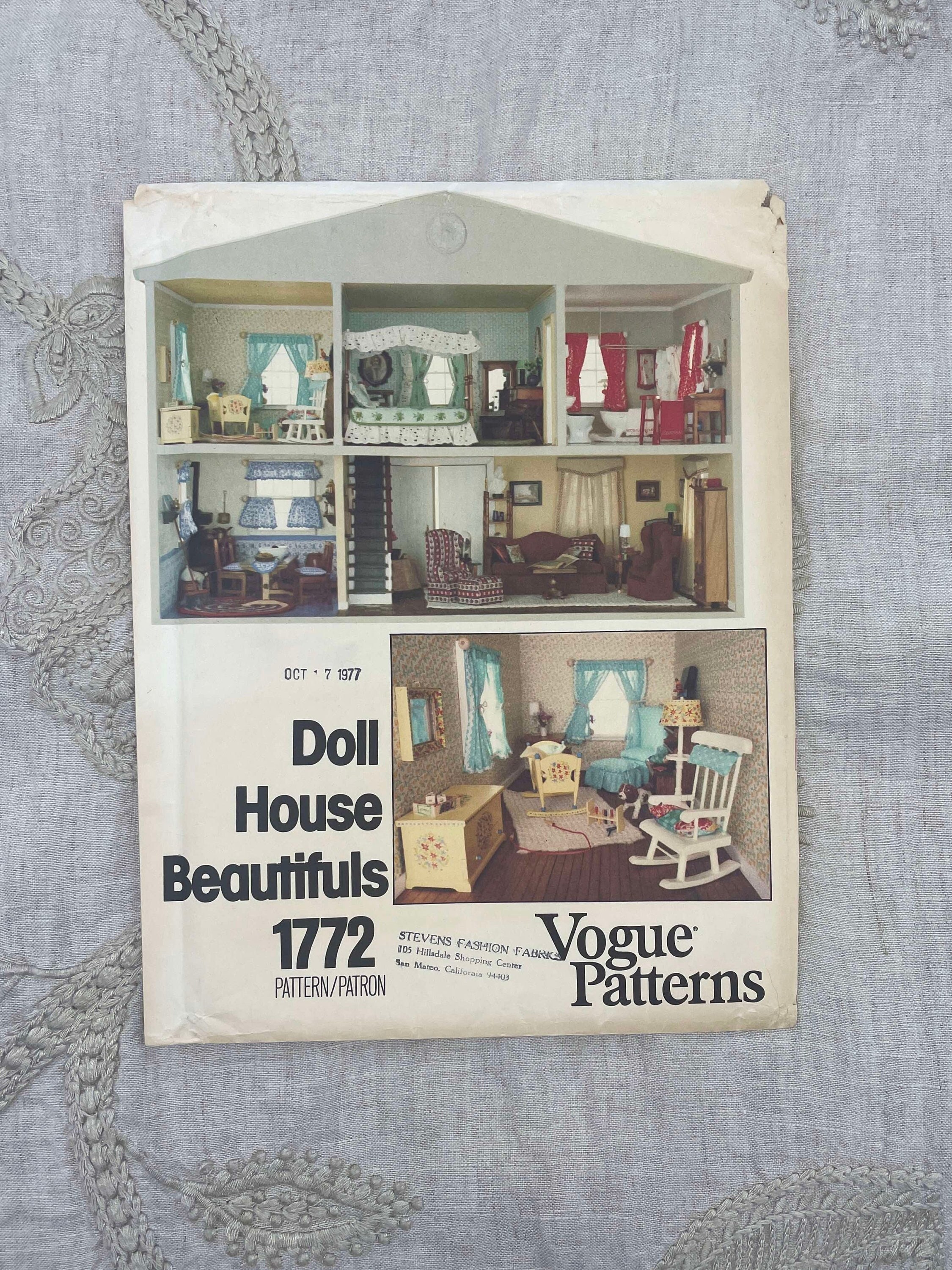 A collector’s guide to Doll's houses　英語版 Vintage-Book-Doll’s-House-