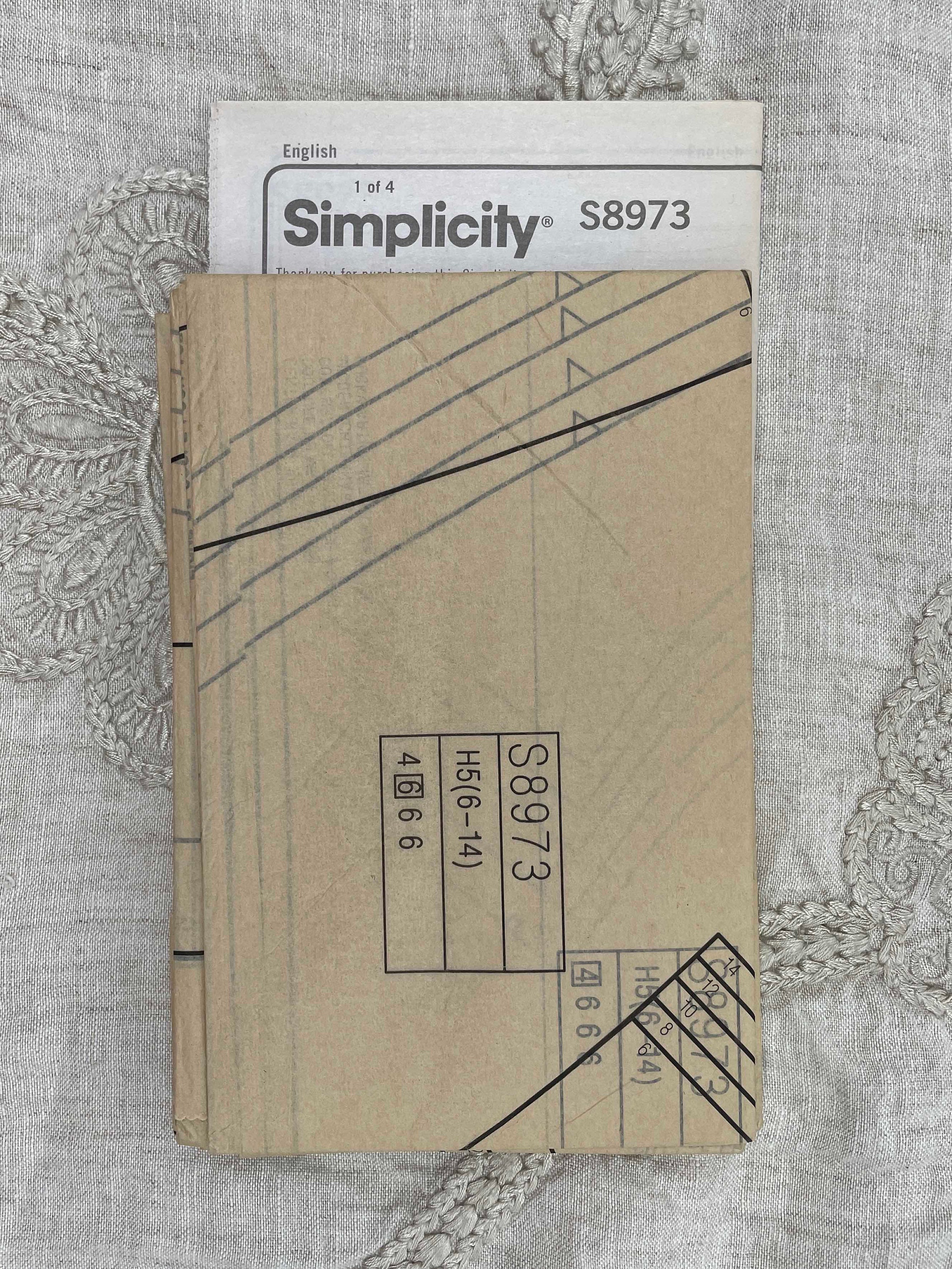 Simplicity 8973 - Bodycon Vampire, Siren, Witch and Addams Family Style ...